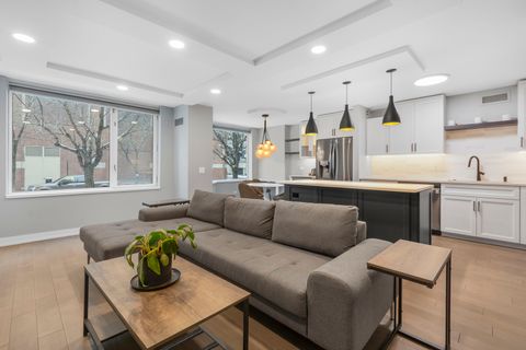 Tiny photo for 440 N McClurg Court #111, Chicago, IL 60611 (MLS # 12530699)