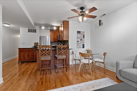 Tiny photo for 1525 W Cullom Avenue #G, Chicago, IL 60613 (MLS # 12613611)