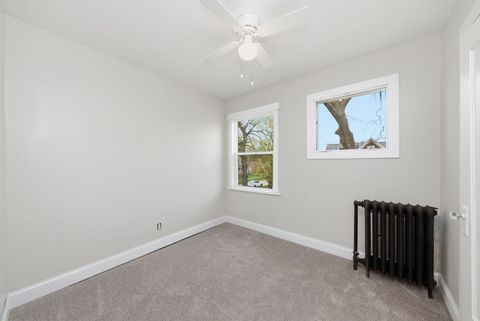 Tiny photo for 500 Catherine Street, Ottawa, IL 61350 (MLS # 12619628)