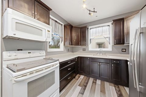 Tiny photo for 500 Catherine Street, Ottawa, IL 61350 (MLS # 12619628)