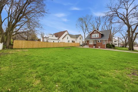 Tiny photo for 500 Catherine Street, Ottawa, IL 61350 (MLS # 12619628)