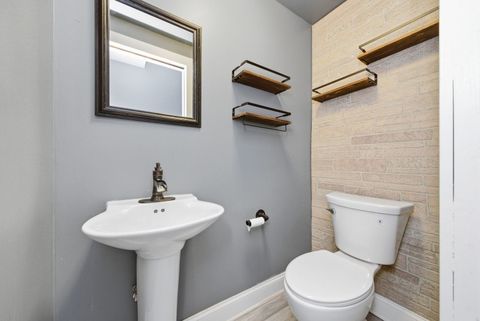 Tiny photo for 500 Catherine Street, Ottawa, IL 61350 (MLS # 12619628)