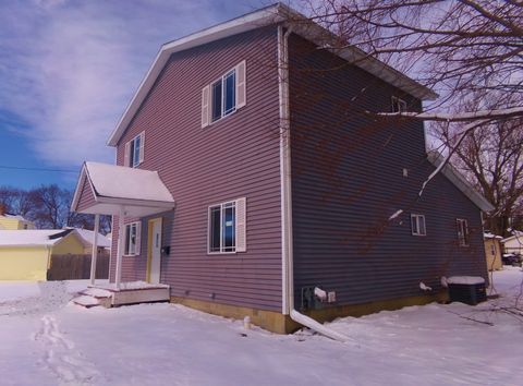 Photo of 612 15th Avenue, Sterling, IL 61081 (MLS # 12594106)