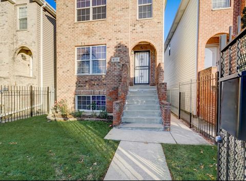 Photo of 9021 S GREENWOOD Avenue, Chicago, IL 60619 (MLS # 12488609)