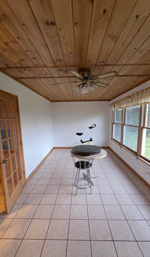 Tiny photo for 2502 E VANDRUNEN Drive, Crete, IL 60417 (MLS # 12504762)