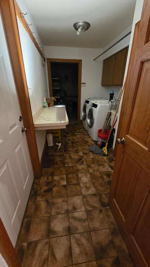 Tiny photo for 2502 E VANDRUNEN Drive, Crete, IL 60417 (MLS # 12504762)