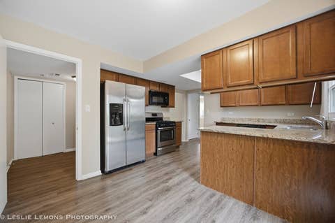 Tiny photo for 651 WOODHOLLOW Lane, Buffalo Grove, IL 60089 (MLS # 12735981)