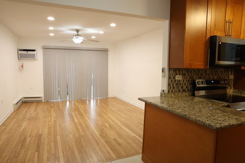 Tiny photo for 860 E Old Willow Road #136, Prospect Heights, IL 60070 (MLS # 12772172)