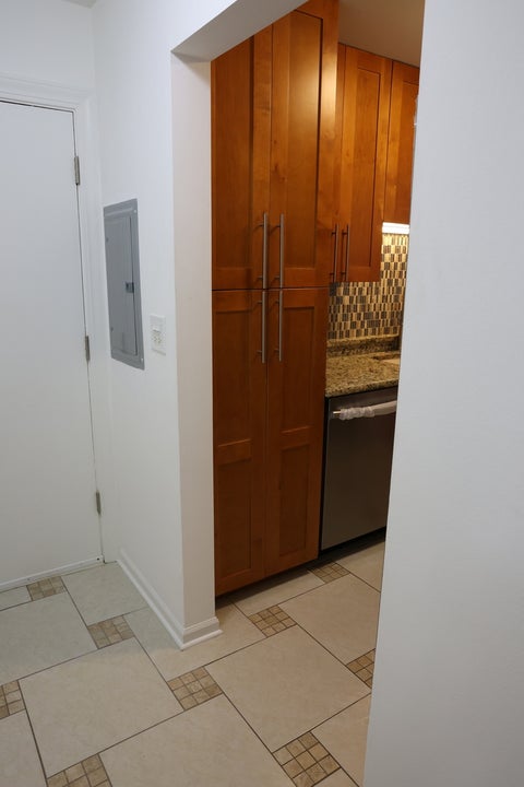 Tiny photo for 860 E Old Willow Road #136, Prospect Heights, IL 60070 (MLS # 12772172)