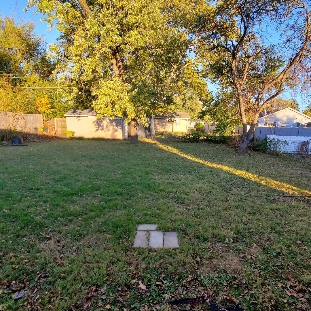 1504 N Mattis Avenue