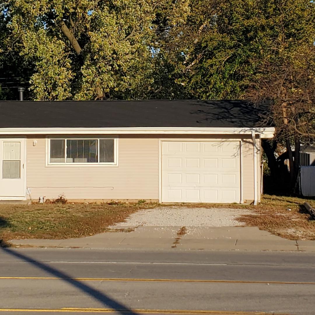 1504 N Mattis Avenue