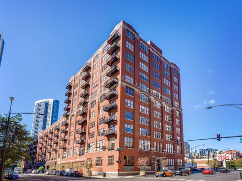 Photo of 360 W ILLINOIS Street #8F, Chicago, IL 60654 (MLS # 12581000)