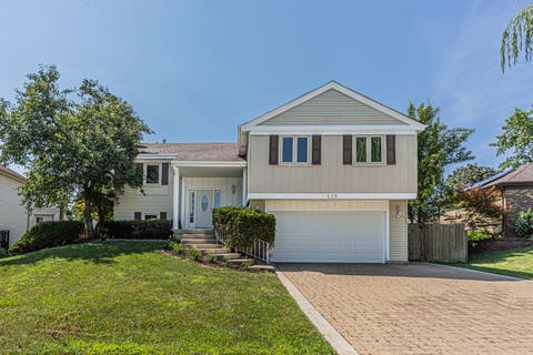 Tiny photo for 112 LILAC Lane, Buffalo Grove, IL 60089 (MLS # 12720578)