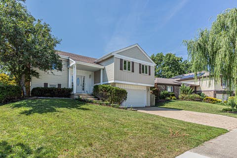 Tiny photo for 112 LILAC Lane, Buffalo Grove, IL 60089 (MLS # 12720578)