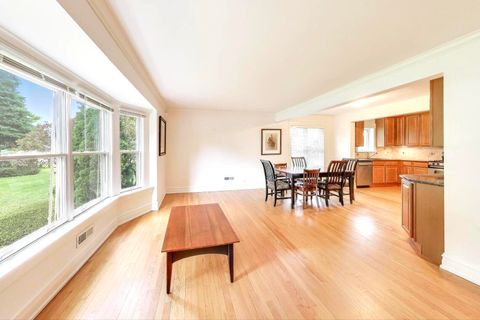 Tiny photo for 315 S Beverly Lane, Arlington Heights, IL 60005 (MLS # 12460699)