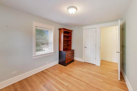 Tiny photo for 315 S Beverly Lane, Arlington Heights, IL 60005 (MLS # 12460699)