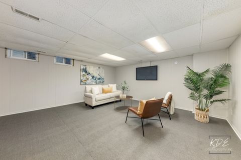 Tiny photo for 1748 Prentiss Drive, Downers Grove, IL 60516 (MLS # 12518508)