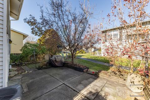 Tiny photo for 1748 Prentiss Drive, Downers Grove, IL 60516 (MLS # 12518508)