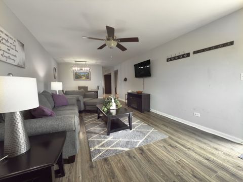 Tiny photo for 1313 S Rebecca Road #118, Lombard, IL 60148 (MLS # 12525653)