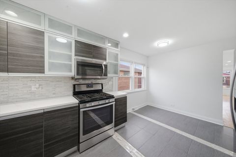 Tiny photo for 15505 Drexel Avenue, Dolton, IL 60419 (MLS # 12584029)