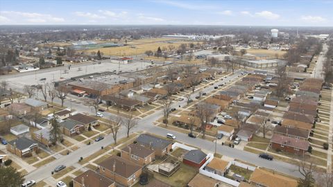 Tiny photo for 15505 Drexel Avenue, Dolton, IL 60419 (MLS # 12584029)