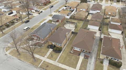 Tiny photo for 15505 Drexel Avenue, Dolton, IL 60419 (MLS # 12584029)