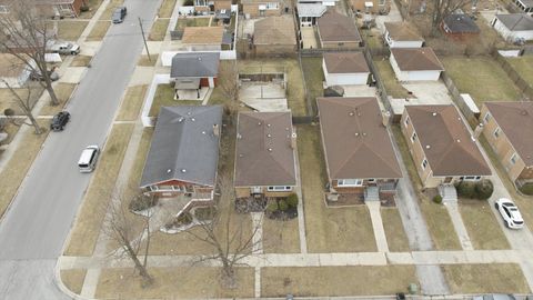Tiny photo for 15505 Drexel Avenue, Dolton, IL 60419 (MLS # 12584029)