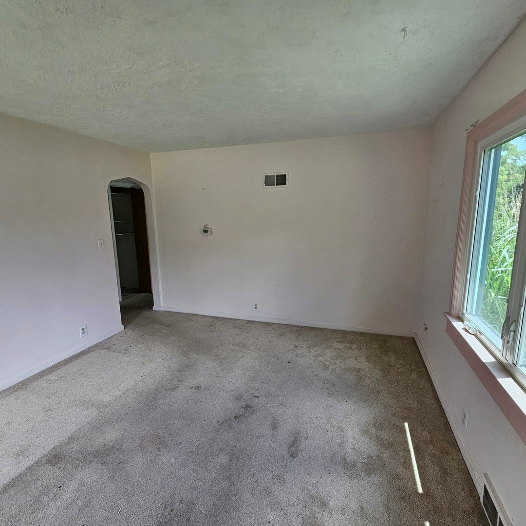 1307 Winthrop Lane