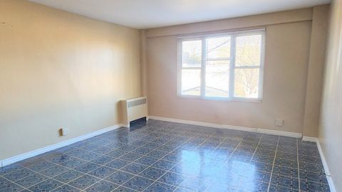 Tiny photo for 2606 W Balmoral Avenue #211, Chicago, IL 60625 (MLS # 12579087)