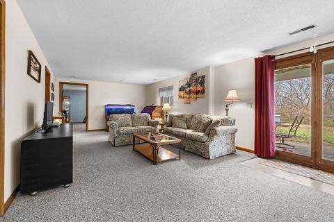 Tiny photo for 125 Heath Cliff Drive, Poplar Grove, IL 61065 (MLS # 12516200)