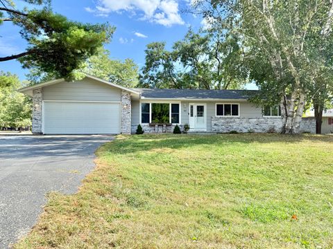 Photo of 502 Woodland Drive, Dixon, IL 61021 (MLS # 12488647)