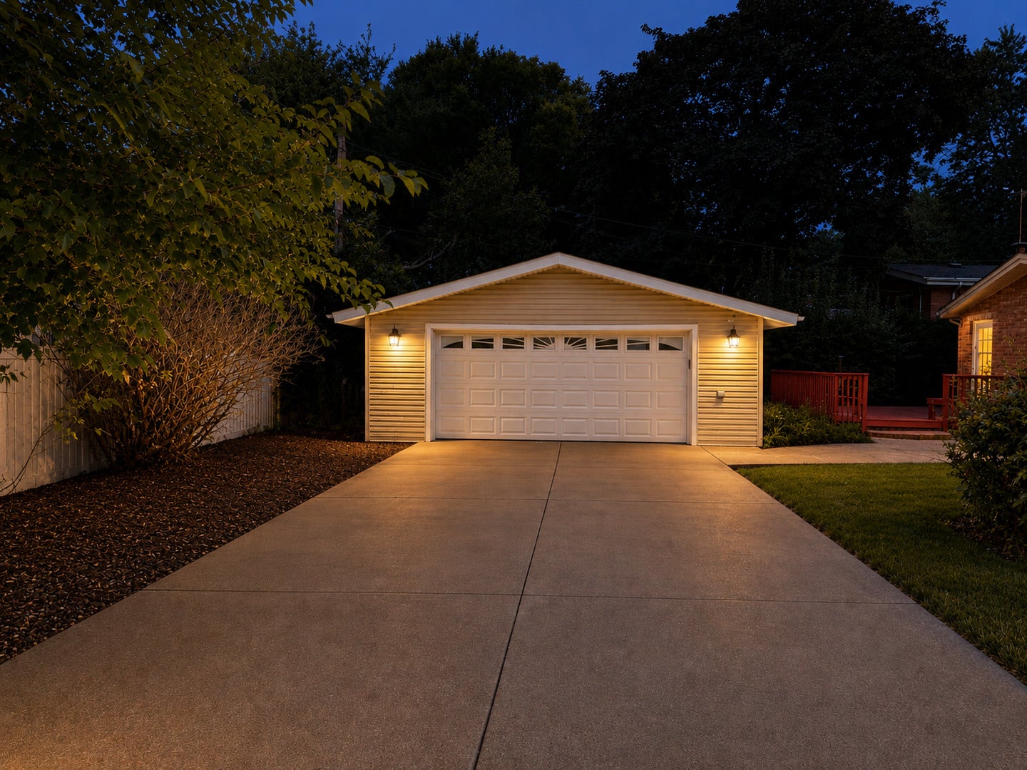 274 W Pleasant Hill Boulevard
