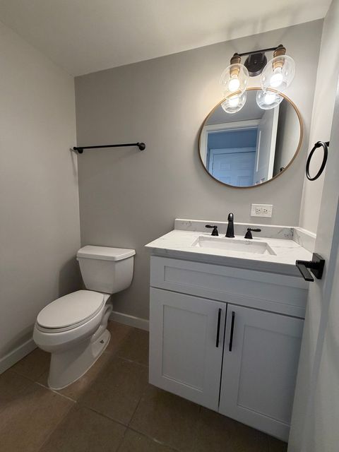 Tiny photo for 335 David Court #B, Bartlett, IL 60103 (MLS # 12563097)