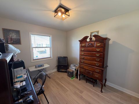 Tiny photo for 335 David Court #B, Bartlett, IL 60103 (MLS # 12563097)