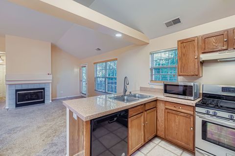 Tiny photo for 1212 Shawford Way, Elgin, IL 60120 (MLS # 12493321)