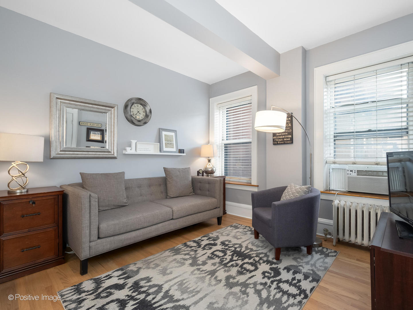 400 W Deming Place 1-X