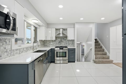 Tiny photo for 11748 S Laporte Avenue, Alsip, IL 60803 (MLS # 12774689)