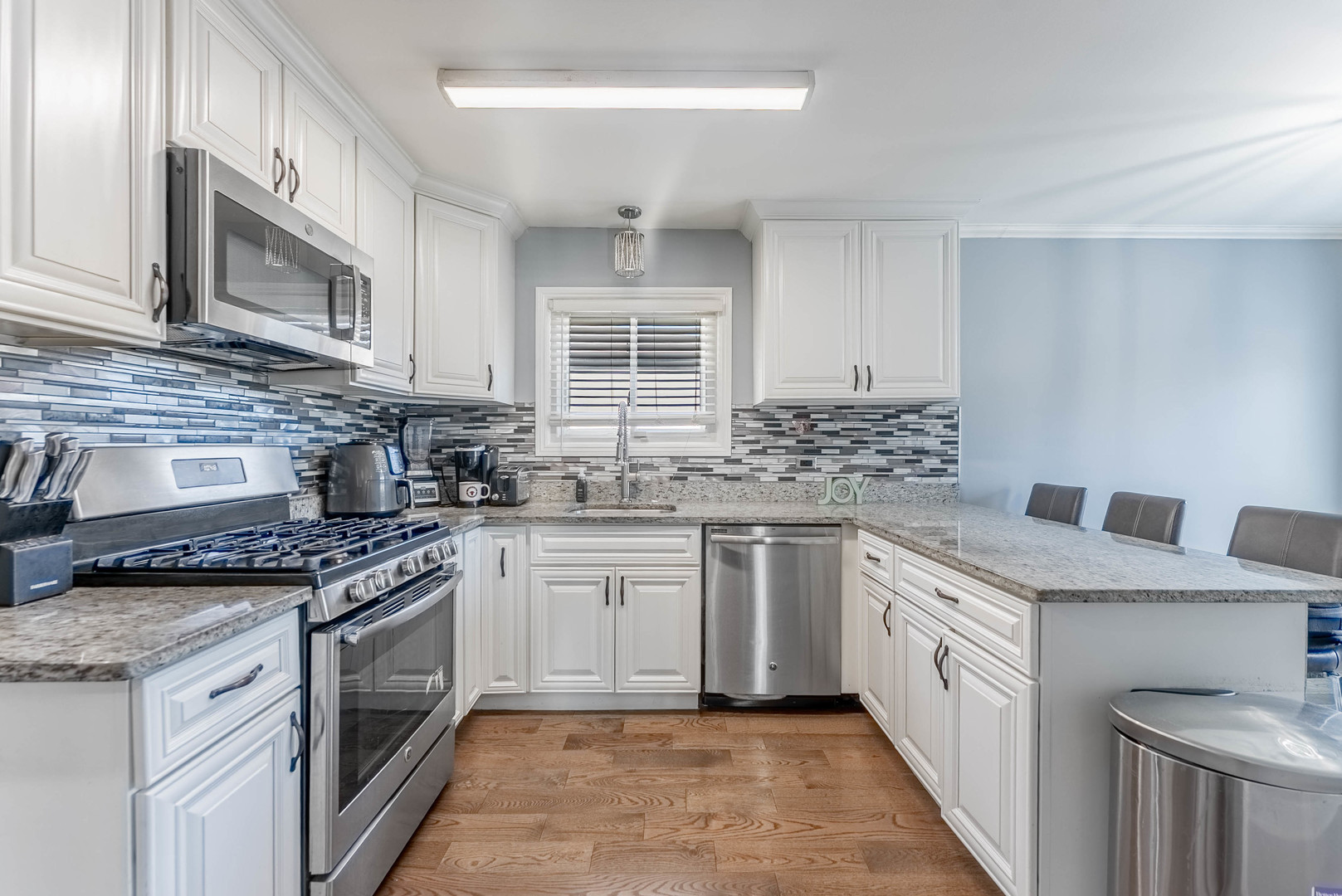 3507 N Narragansett Avenue