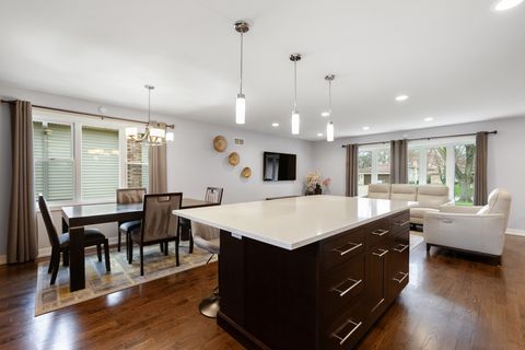 Tiny photo for 140 Spring Oaks Drive, Wood Dale, IL 60191 (MLS # 12617684)