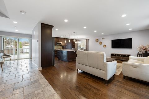 Tiny photo for 140 Spring Oaks Drive, Wood Dale, IL 60191 (MLS # 12617684)