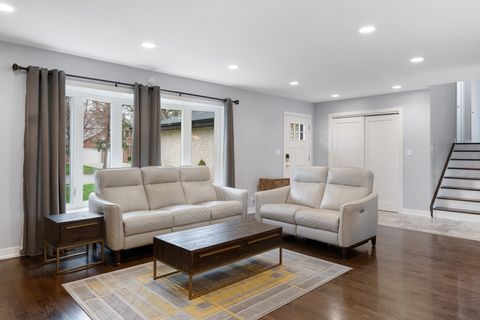 Tiny photo for 140 Spring Oaks Drive, Wood Dale, IL 60191 (MLS # 12617684)