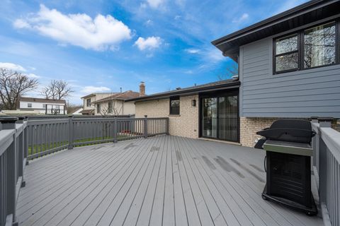 Tiny photo for 140 Spring Oaks Drive, Wood Dale, IL 60191 (MLS # 12617684)