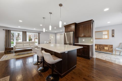 Tiny photo for 140 Spring Oaks Drive, Wood Dale, IL 60191 (MLS # 12617684)