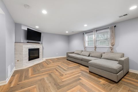 Tiny photo for 140 Spring Oaks Drive, Wood Dale, IL 60191 (MLS # 12617684)