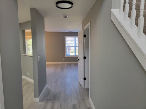 Tiny photo for 2992 Heatherwood Court, Schaumburg, IL 60194 (MLS # 12683543)