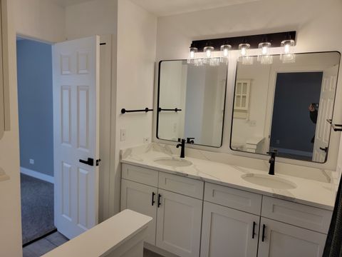 Tiny photo for 2992 Heatherwood Court, Schaumburg, IL 60194 (MLS # 12683543)