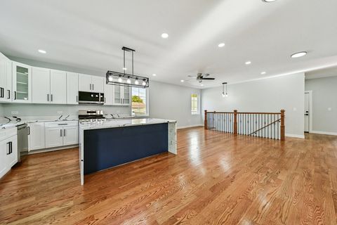 Tiny photo for 526 N Harvard Avenue, Villa Park, IL 60181 (MLS # 12508292)