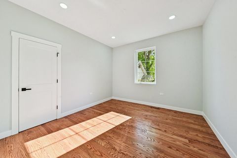 Tiny photo for 526 N Harvard Avenue, Villa Park, IL 60181 (MLS # 12508292)