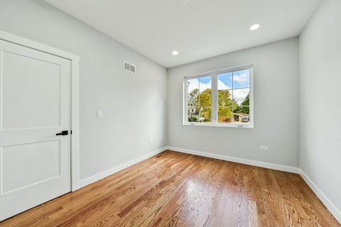 Tiny photo for 526 N Harvard Avenue, Villa Park, IL 60181 (MLS # 12508292)