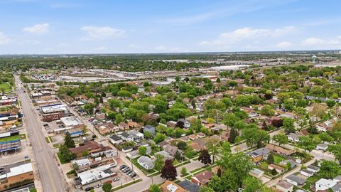 Tiny photo for 4140 Anna Avenue, Lyons, IL 60534 (MLS # 12602337)